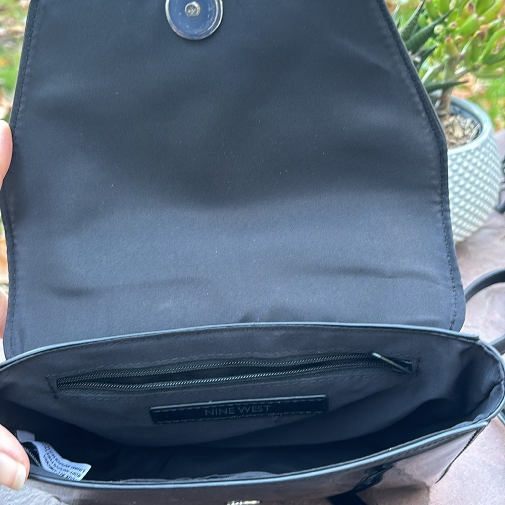 ⭐️Nine West Black Patten Bag - Picture 6 of 8